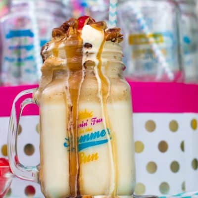 Step-by-Step Tutorial for the Ultimate Refreshments bar with recipe for this delicious Turtle Ice cream float