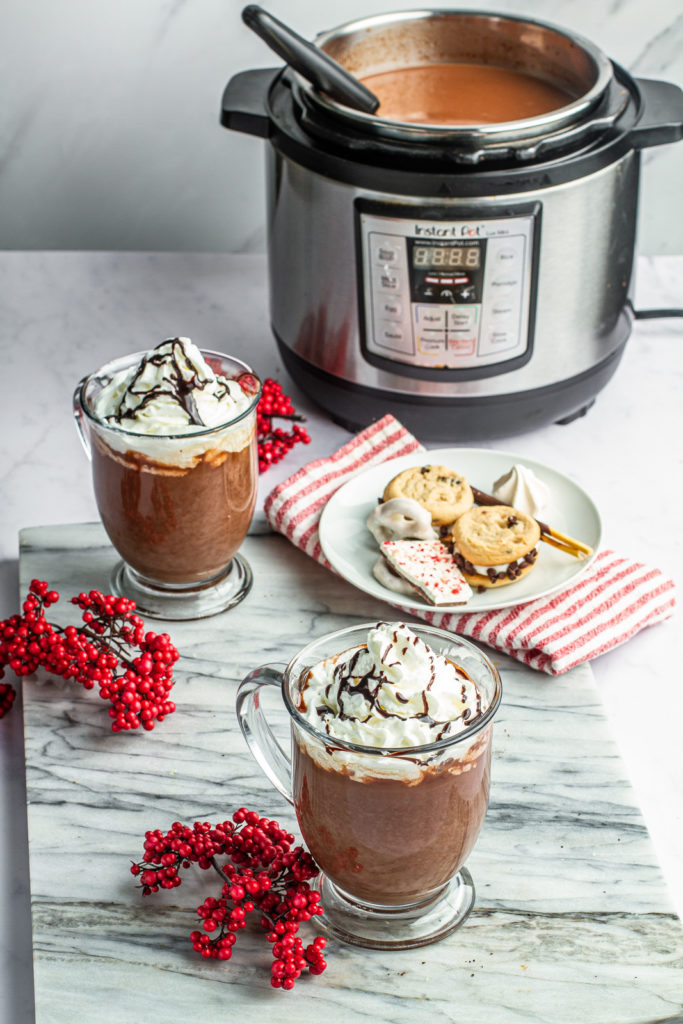 making red wine hot chocolate in instant pot with toppings