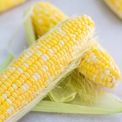 raw corn on the cob