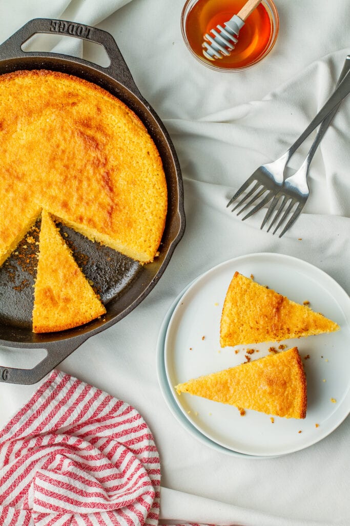 Easy Cast Iron Skillet Cornbread Recipe (Moist Sweet Cornbread!) {video} -  An Edible Mosaic™