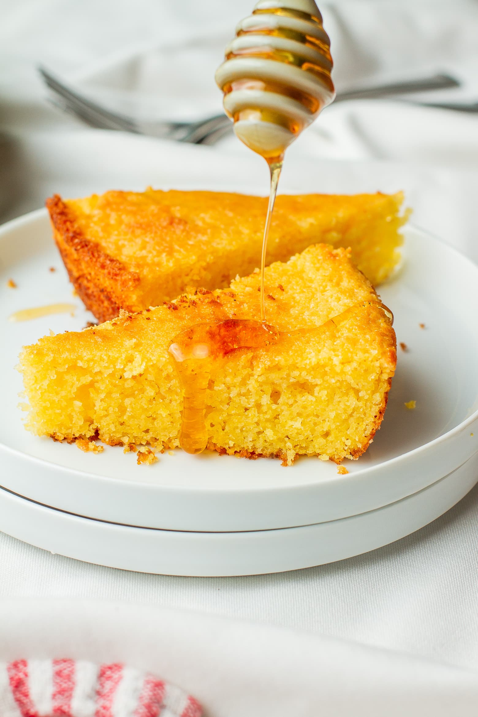 Homemade Skillet Cornbread - Sprinkle of Green