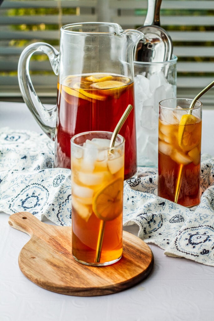 How to Make a Single Glass of Sweet Tea