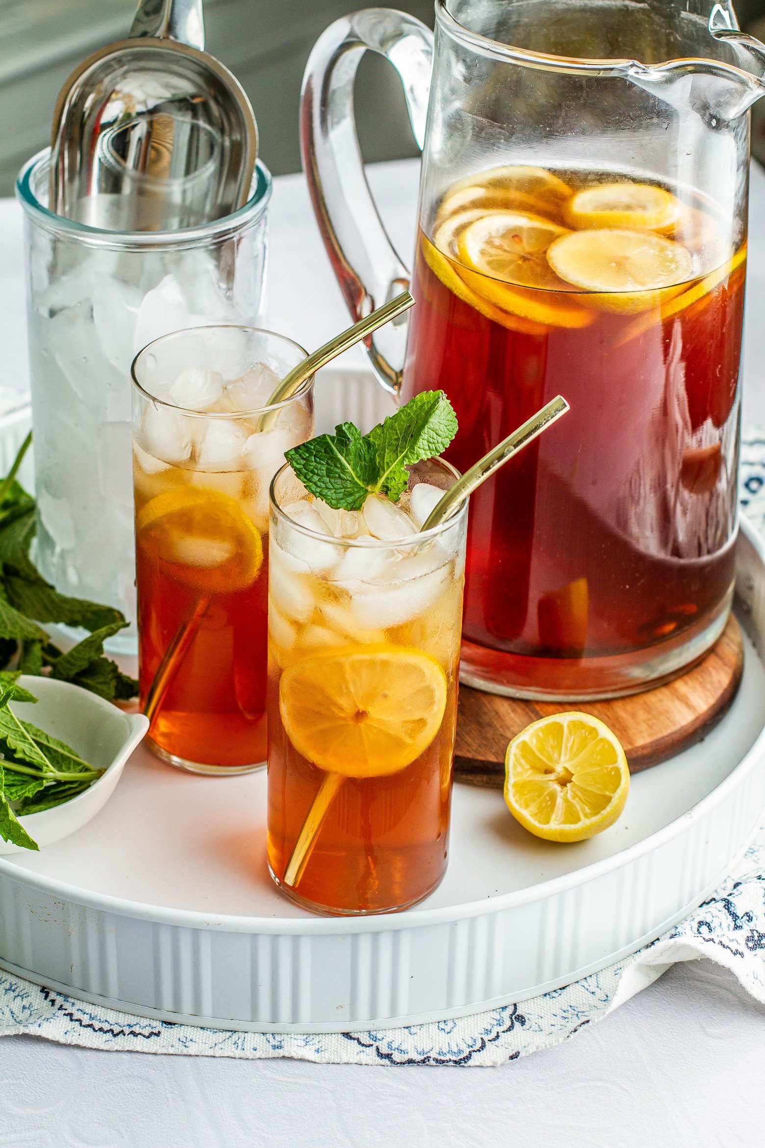 1 Gallon Southern Sweet Tea Recipe | Meiko and The Dish