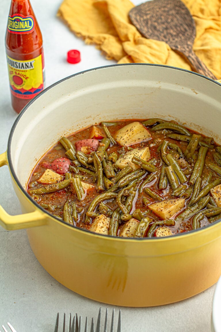 Cajun Smothered Green Beans & Potatoes (meatless)